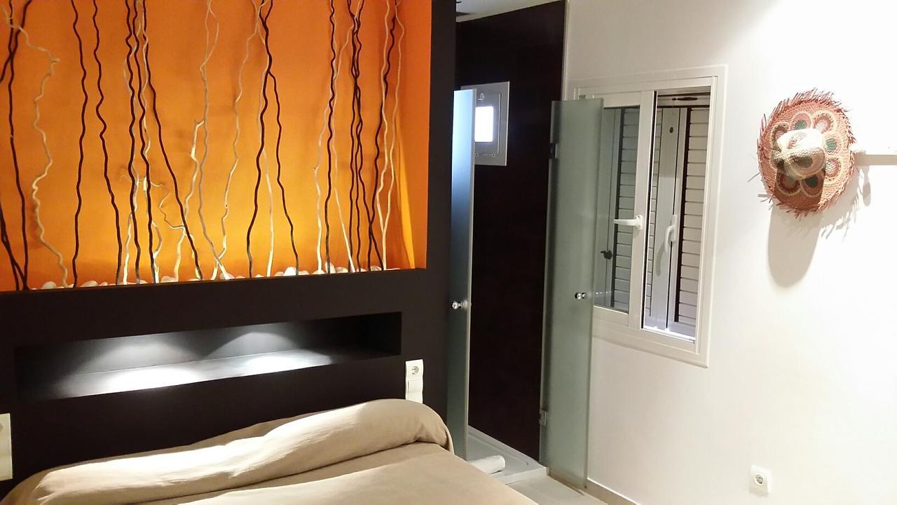 Apartamentos Colomar Santa Eularia des Riu Bagian luar foto